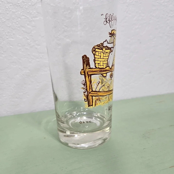 Holly Hobbie "Life's a picnic...enjoy it" Glass Cup Tumbler American Greetings - Picture 2 of 8